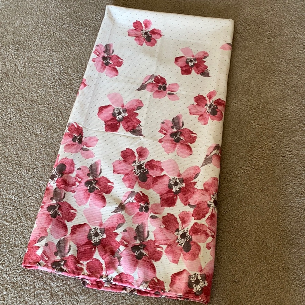 Home Classics Shower Curtain. Pink/ Cream Floral
